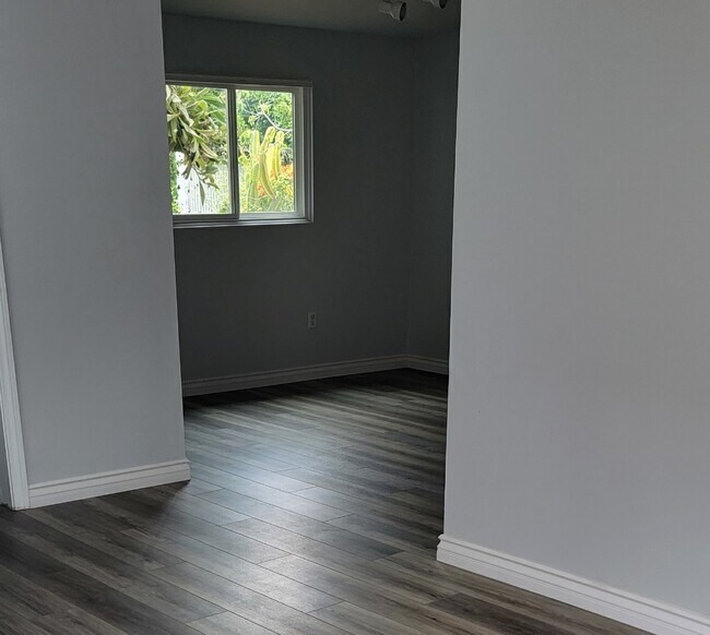 Foto del edificio - 6812 W Santa Barbara Ave
