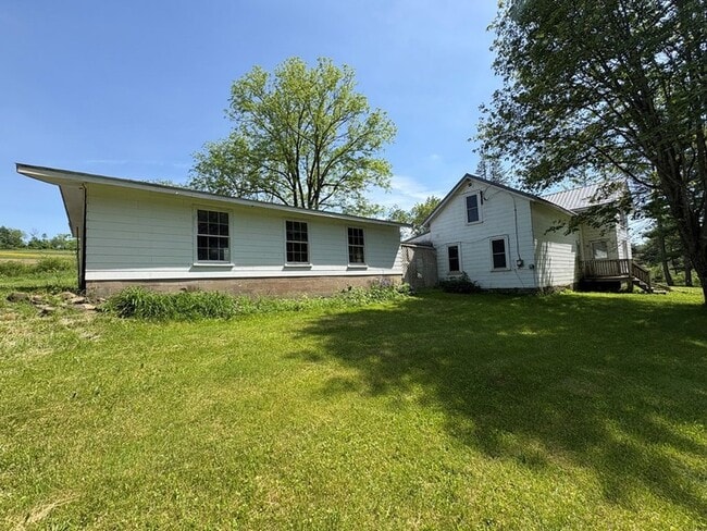 Building Photo - 1058 Campbell Run Rd