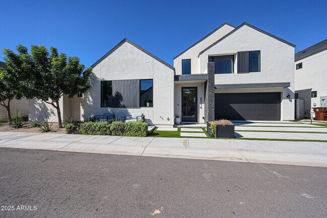 Foto del edificio - 6314 N 10th Dr
