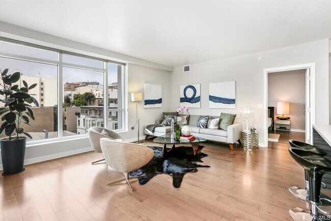 Foto del edificio - 1688 Pine St