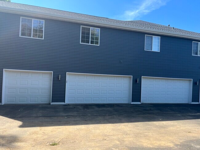 Building Photo - 1306 Lindsay Way