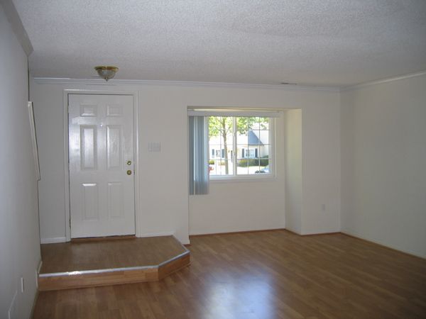 Foto del edificio - 11449 Stoney Point Pl