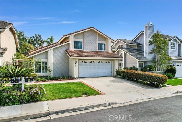 Building Photo - 17 Entrada E