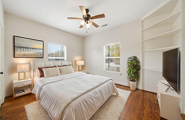 Building Photo - 4602 Ward St