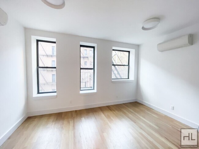 Foto del edificio - EAST 93 STREET / Upper East Side / Renovat...