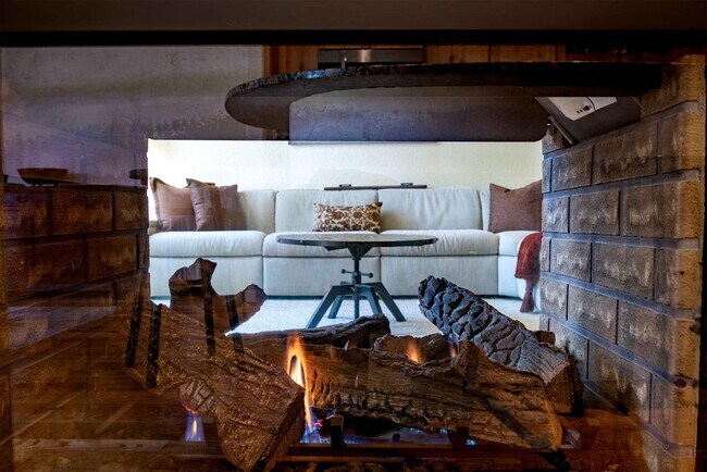 Foto del edificio - 129 Cobble Creek Ln