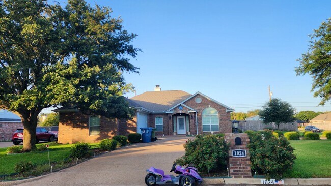 Foto del edificio - 4/2 in MIDWAY ISD