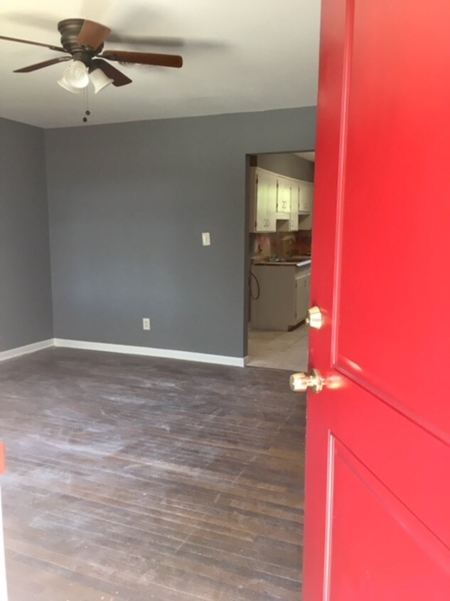 Building Photo - 6438 Raymond Drive, Union City, GA. 30291