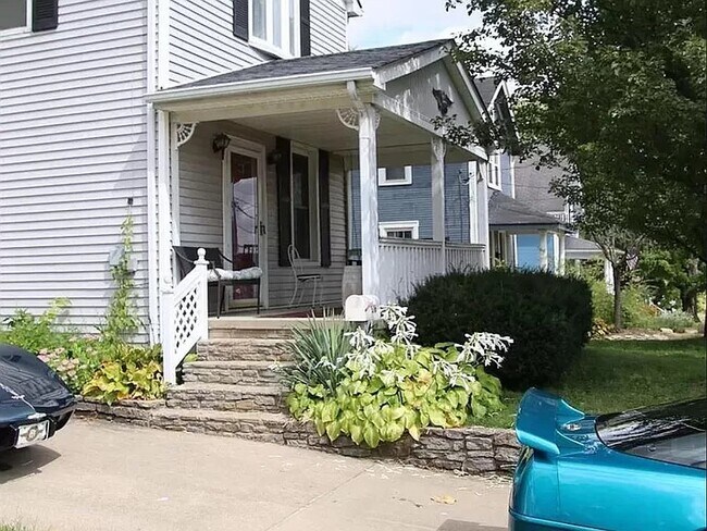 Foto del edificio - 516 Mound Ct