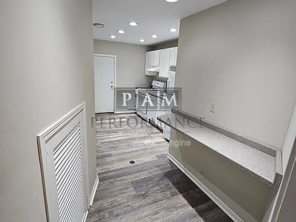 Foto del edificio - 2028 W Michigan St