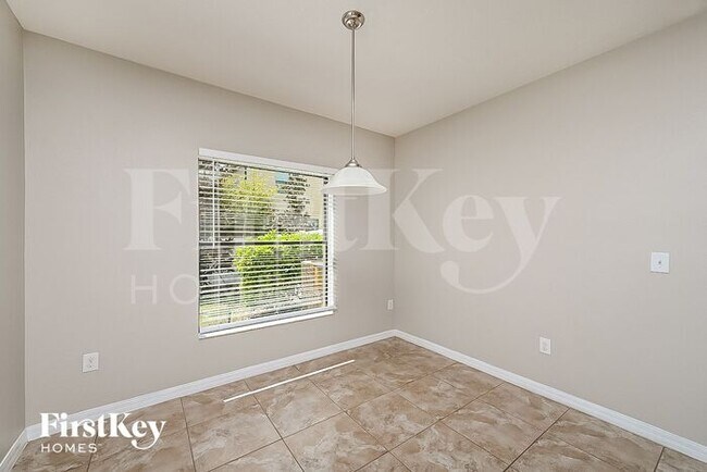 Foto del edificio - 2704 Garden Falls Dr