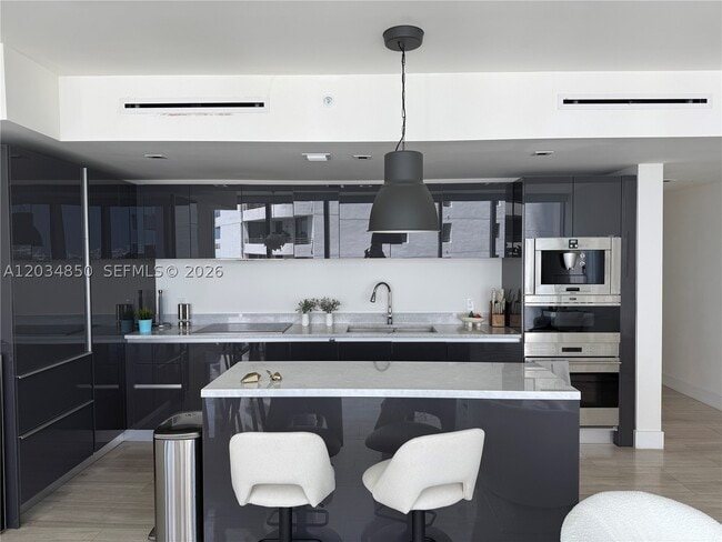 Foto del edificio - 1451 Brickell Ave