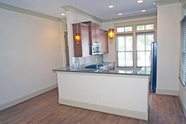 Building Photo - 4712 Dogwood Aly