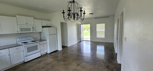 Building Photo - 6189 County Rd 1143