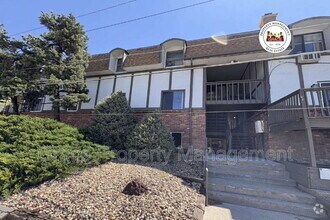Building Photo - 2700 S Holly St