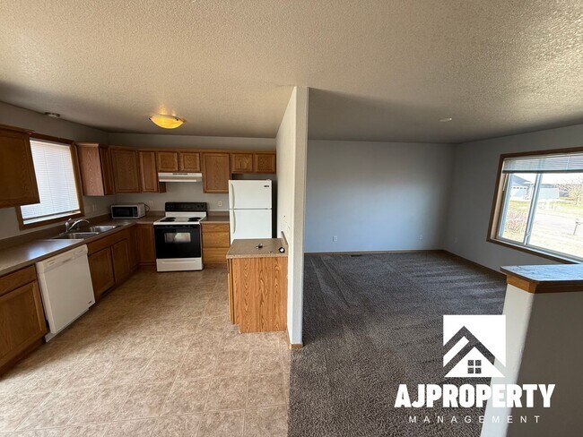 Foto del edificio - 409 Cottonwood Dr