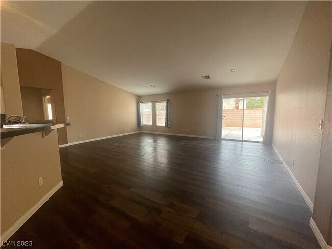 Building Photo - 2720 Watkins Glen Ave