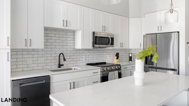 Building Photo - 1310 Hillside Ave