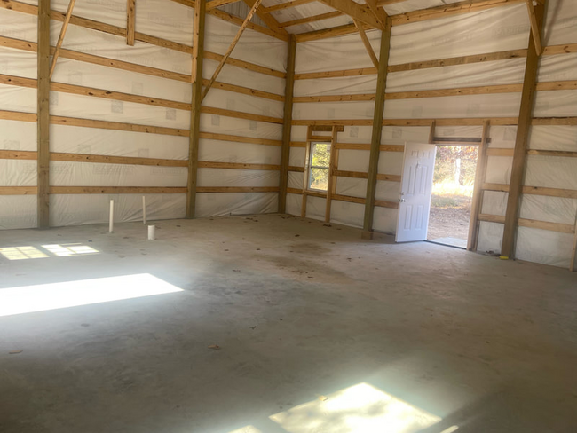 Building Photo - 318 Stone Mountain Rd