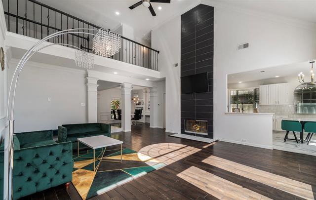 Building Photo - 2044 Cannes Dr