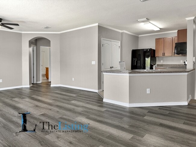 Building Photo - 803 Ashentree Dr