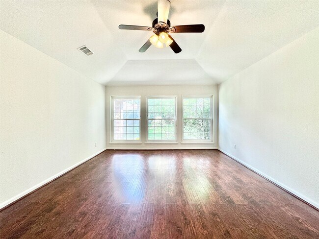 Foto del edificio - 7914 Oakington Dr