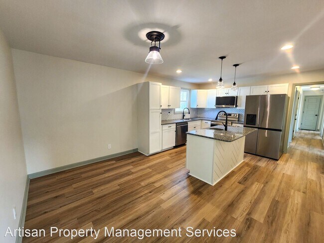 Foto del edificio - 3 br, 2 bath House - 226 Derby Ln.