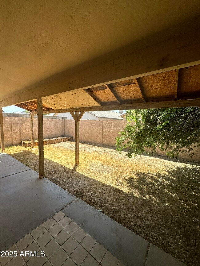 Foto del edificio - 7705 W Solano Dr