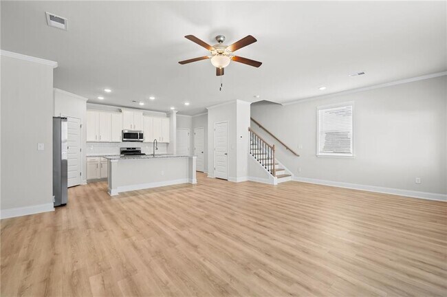 Building Photo - 3006 Chene Pl