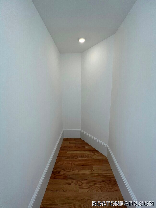 Foto del edificio - 3 Mossland St