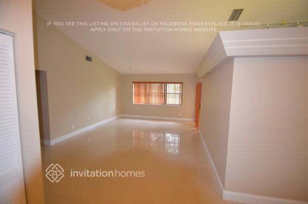 Foto del edificio - 20241 NW 8th St