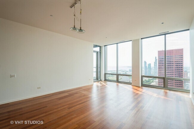 Foto del edificio - 65 E Monroe St