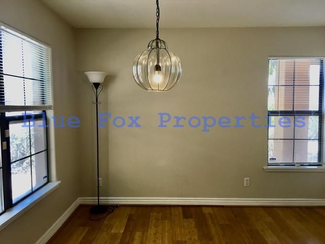 Building Photo - 2 bed ground floor condo at Skyline Village