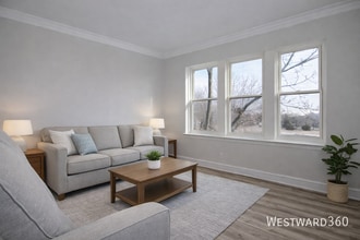 Building Photo - 6706 S Wood St