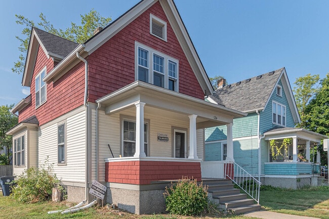Photo - 124 Adams St House