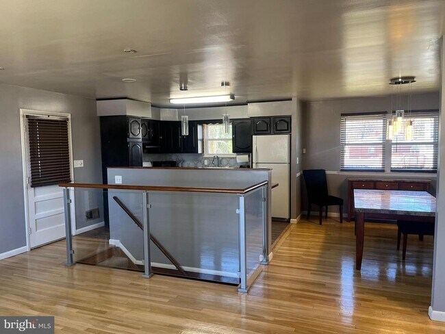 Foto del edificio - 3806 Byxbee Rd