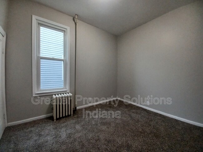 Building Photo - 1719 Sheridan Ave