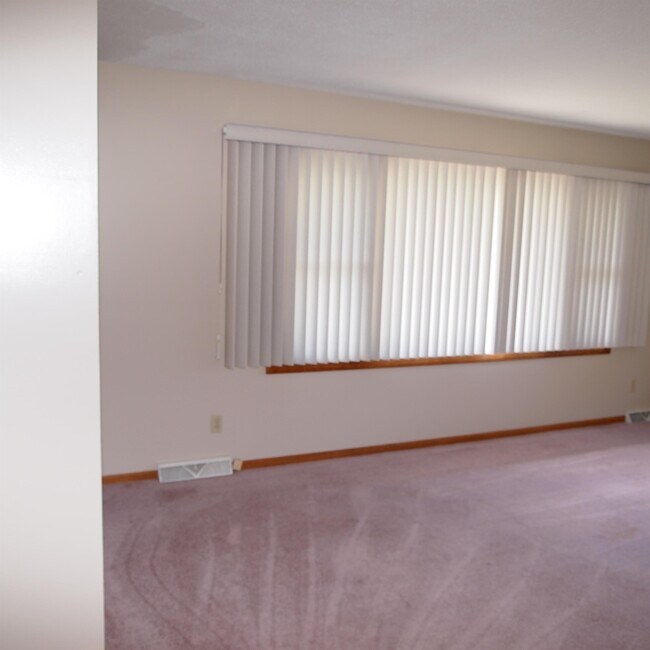Foto del edificio - 5251 Hudson Rd