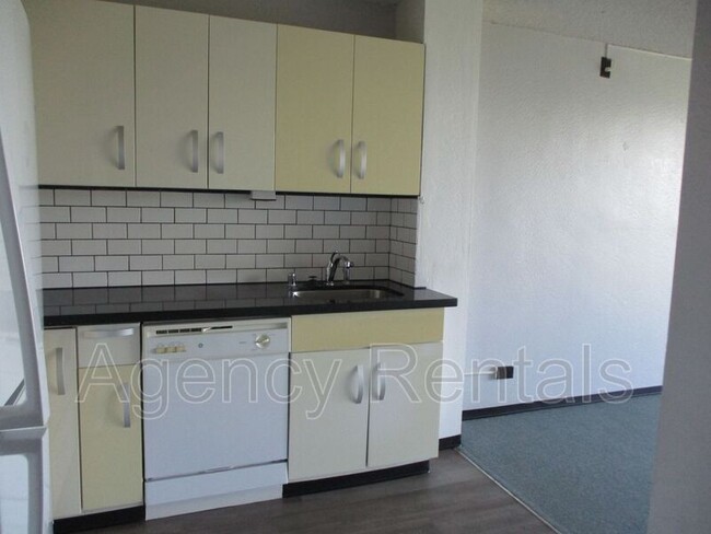 Foto del edificio - 98-410-410 Koauka Loop