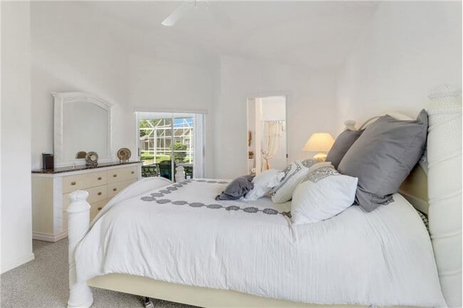 Foto del edificio - 3650 Sunland Ln