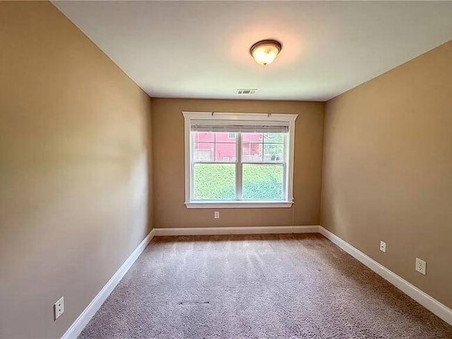 Building Photo - 2983 Boulder Walk Ct SE