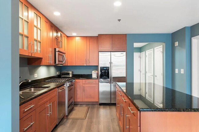 Foto del edificio - 1125 Maxwell Ln