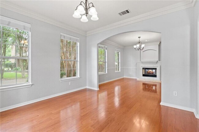 Foto del edificio - 8105 Crabtree Cove