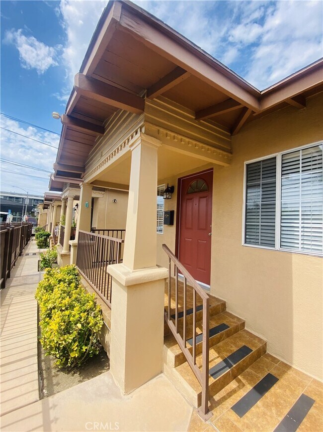 Foto del edificio - 317 N Coronado St
