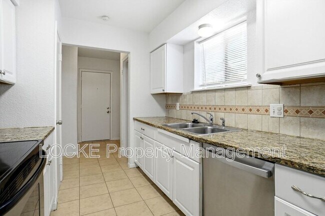 Foto del edificio - 924 Wisteria Way