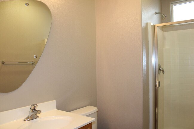 Foto del edificio - 3160 Torland St