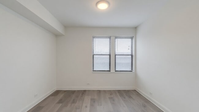 Foto del edificio - 4832 N Winthrop Ave