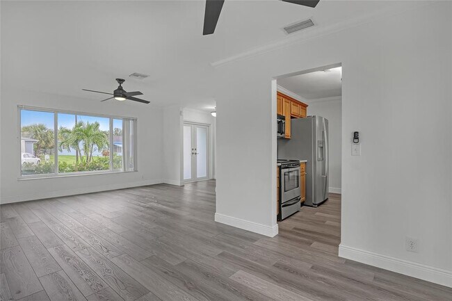 Foto del edificio - 2522 SW 11th Ct