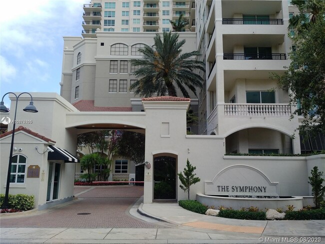 Building Photo - 610 W Las Olas Blvd