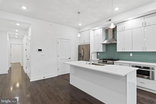 Foto del edificio - 1335 N Franklin St